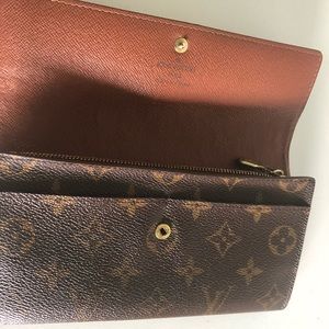 Sarah monogram wallet
